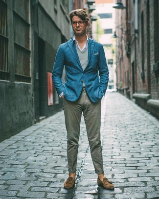 Welche Chinohosen mit grauen Pullunders zu tragen – 45 Herbst Herren Outfits