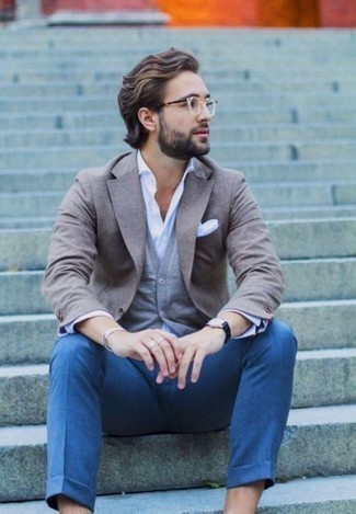 Welche Chinohosen mit grauen Pullunders zu tragen – 45 Herbst Herren Outfits