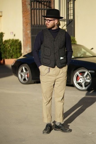 Welche Chinohosen mit grauen Pullunders zu tragen – 45 Herbst Herren Outfits