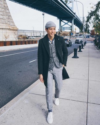 Welche Chinohosen mit grauen Pullunders zu tragen – 45 Herbst Herren Outfits