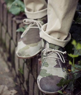 grüne Camouflage Chukka-Stiefel von Swear