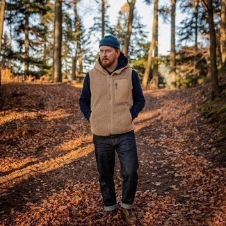 Wie Pullover mit einem Kapuze mit ärmelloser Jacke zu kombinieren – 152 Herren Outfits