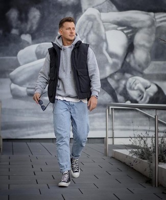 Wie Pullover mit einem Kapuze mit ärmelloser Jacke zu kombinieren – 152 Herren Outfits