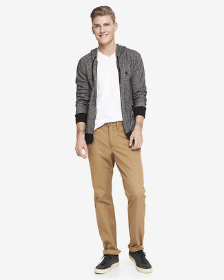 Wie Pullover mit einem Kapuze mit hoher Sneakers zu kombinieren – 411 Herren Outfits
