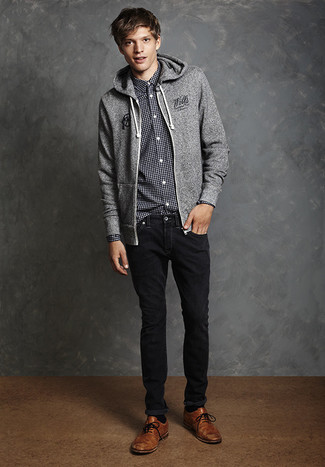 Wie Pullover mit einem Kapuze mit Langarmhemdes zu kombinieren – 288 Herren Outfits