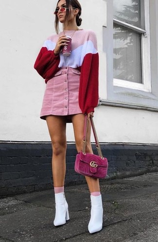 Fuchsia Strick Oversize Pullover kombinieren – 13 Damen Outfits