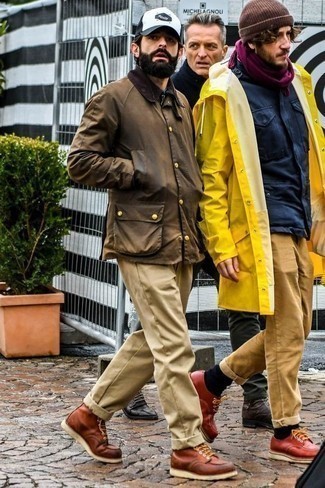 braune Jacke mit einer Kentkragen und Knöpfen von Classic
