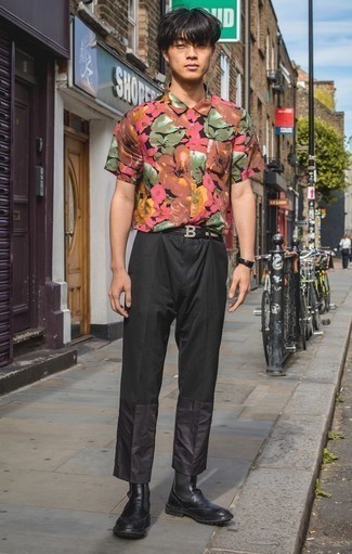 mehrfarbiges Kurzarmhemd mit Blumenmuster von Urban Classics