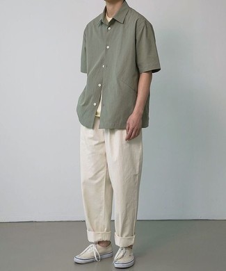 olivgrünes Kurzarmhemd von Yang Li