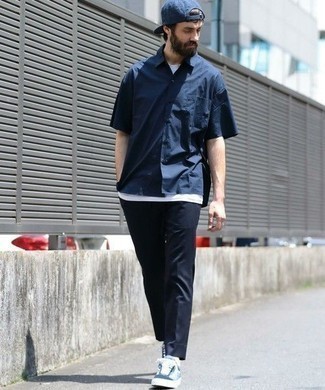 dunkelblaues Kurzarmhemd von Burton Menswear