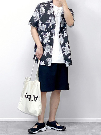 weiße und schwarze bedruckte Shopper Tasche aus Segeltuch von Cheap Monday