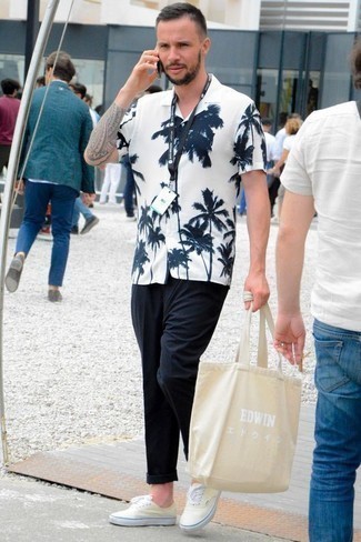 hellbeige bedruckte Shopper Tasche aus Segeltuch von Eleventy
