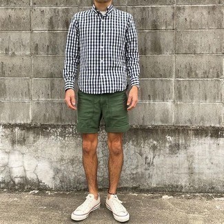 olivgrüne Shorts von Fox