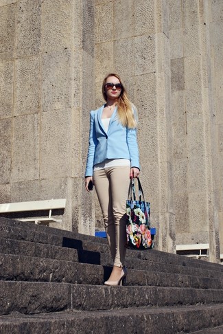 Hellblauer Blazer: Outfit-Ideen zum Kombinieren für Damen