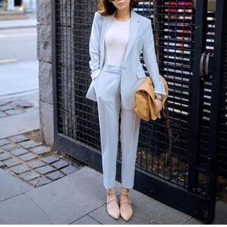 Hellblauer Blazer: Outfit-Ideen zum Kombinieren für Damen