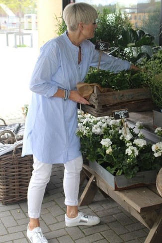 Hellblaue Bluse kombinieren für Damen