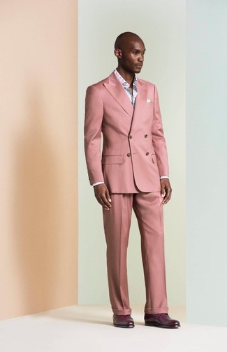 Hellblaues Langarmhemd mit Blumenmuster kombinieren – 7 Herren Outfits