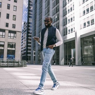 Welche ärmellose Jacken mit hellblauer Jeans zu tragen – 32 Herren Outfits