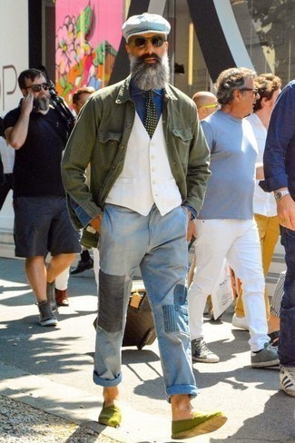 Hellblaue Hose mit Flicken kombinieren – 4 Herbst Herren Outfits