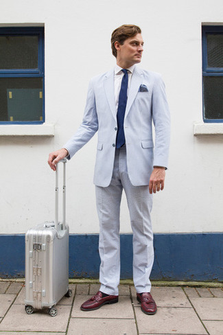 Hellblauen Anzug aus Seersucker kombinieren – 30 Herren Outfits