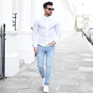 Welche Businesshemden mit hellblauer enger Jeans zu tragen – 21 Herren Outfits
