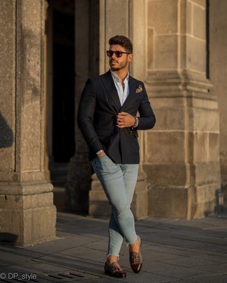 Welche Businesshemden mit hellblauer enger Jeans zu tragen – 21 Herren Outfits
