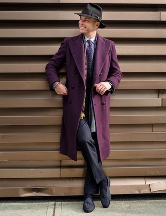 Welche Anzüge mit hellvioletten Mantels zu tragen – 4 Herren Outfits