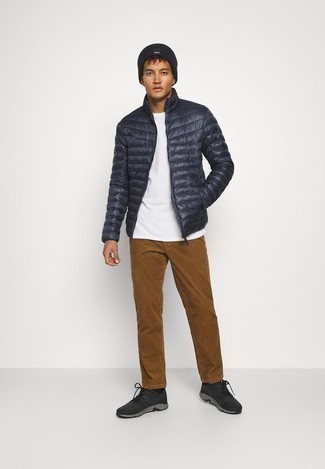 Leichte Daunenjacke kombinieren – 9 Casual Frühling Herren Outfits