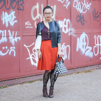 Wie Langarmbluse mit Schnürstiefeletten zu kombinieren – 7 Damen Outfits