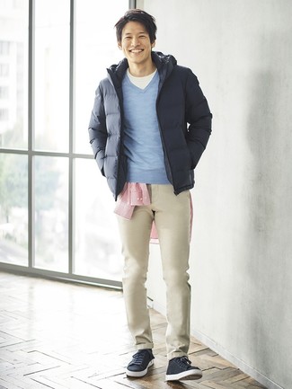 Wie Langarmhemd mit Daunenjacke zu kombinieren – 101 Herren Outfits