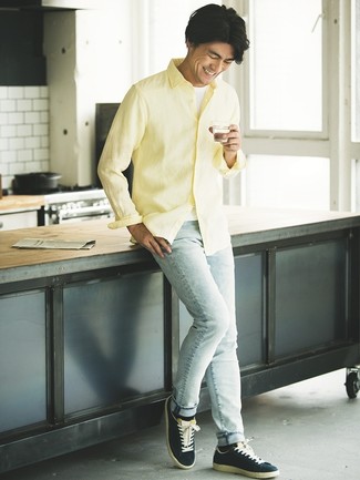 Wie Langarmhemd mit Trägershirts zu kombinieren – 7 Herren Outfits heiß Wetter