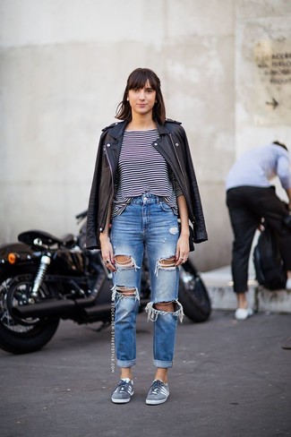 Wie niedrige Sneakers mit Bikerjacke zu kombinieren – 38 Lässige Damen Outfits