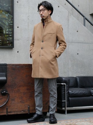 30 Jährige: Business Schuhe kombinieren – 500+ Herren Outfits kalt Wetter: Kombinieren Sie einen camel Mantel mit einer grauen Chinohose für Drinks nach der Arbeit. Fühlen Sie sich mutig? Wählen Sie Business Schuhe.