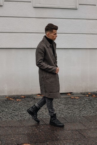 dunkelbrauner Mantel mit Hahnentritt-Muster von Dries Van Noten