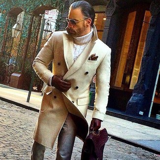 Welche Mäntel mit grauer Anzughose zu tragen – 92 Elegante Frühling Herren Outfits: Tragen Sie einen Mantel und eine graue Anzughose für eine klassischen und verfeinerte Silhouette. Was für eine geniale Übergangs-Look Idee!