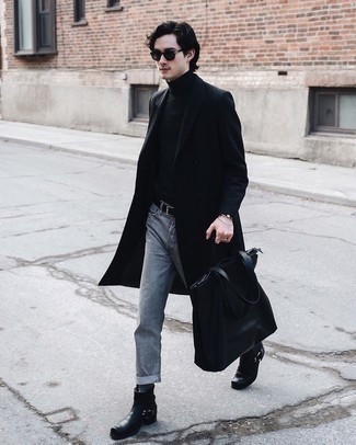 30 Jährige: Welche Mäntel mit grauer Jeans zu tragen – 40 Casual Herren Outfits kalt Wetter: Paaren Sie einen Mantel mit grauen Jeans für ein bequemes Outfit, das außerdem gut zusammen passt. Fühlen Sie sich ideenreich? Vervollständigen Sie Ihr Outfit mit schwarzen Chelsea Boots aus Leder.