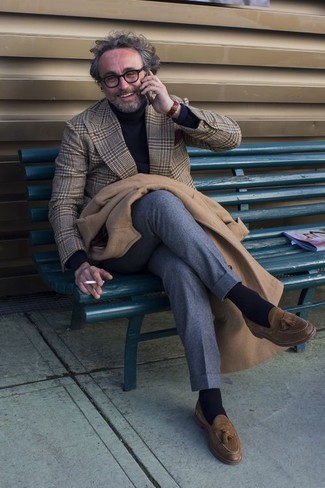Welche Anzughosen mit brauner Slipper zu tragen – 198 Herren Outfits kühl Wetter: Kombinieren Sie einen camel Mantel mit einer Anzughose, um vor Klasse und Perfektion zu strotzen. Fühlen Sie sich ideenreich? Entscheiden Sie sich für braunen Slipper.