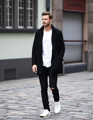 schwarze Jeans mit Destroyed-Effekten von Urban Classics