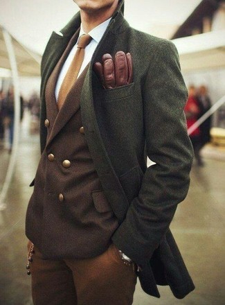 Braune Strick Krawatte kombinieren – 135 Herren Outfits: Entscheiden Sie sich für einen olivgrünen Mantel und eine braune Strick Krawatte für eine klassischen und verfeinerte Silhouette.