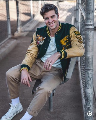Mintgrünes T-shirt kombinieren – 45 Frühling Herren Outfits