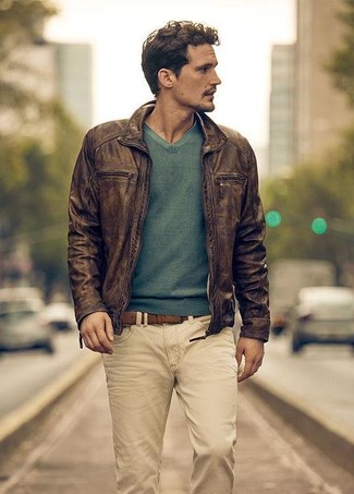 Mintgrünen Pullover mit einem V-Ausschnitt kombinieren – 11 Herren Outfits