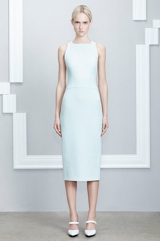 Mintgrünes Kleid kombinieren – 81 Damen Outfits: Wahlen Sie ein mintgrünes Kleid, um einen schicken Alltags-Look zu schaffen. Ergänzen Sie Ihr Look mit weißen Leder Pumps.