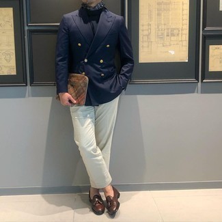Mehrfarbige Clutch Handtasche kombinieren – 12 Herren Outfits