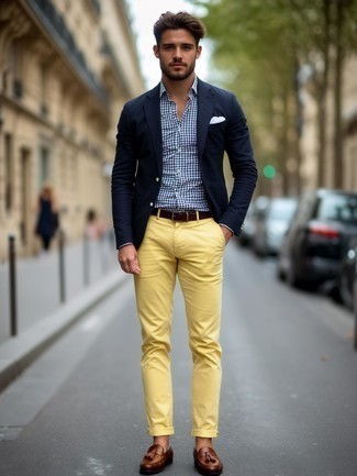Senf Chinohose kombinieren – 196 Herren Outfits