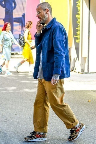 40 Jährige: Senf Jeans kombinieren – 1 Herren Outfits