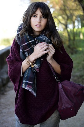 Dunkelblauen und grünen Schal mit Schottenmuster kombinieren – 22 Damen Outfits