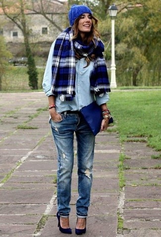 Dunkelblauen und grünen Schal mit Schottenmuster kombinieren – 22 Damen Outfits