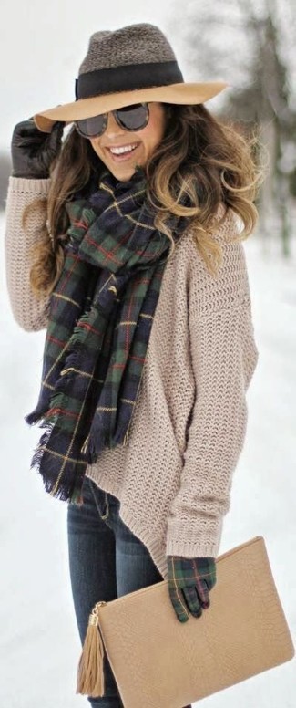 Dunkelblauen und grünen Schal mit Schottenmuster kombinieren – 22 Damen Outfits