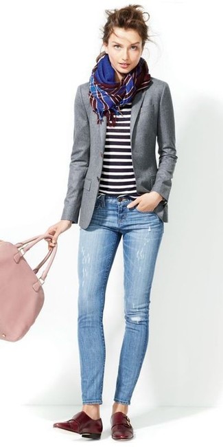 Dunkelblauen und grünen Schal mit Schottenmuster kombinieren – 22 Damen Outfits
