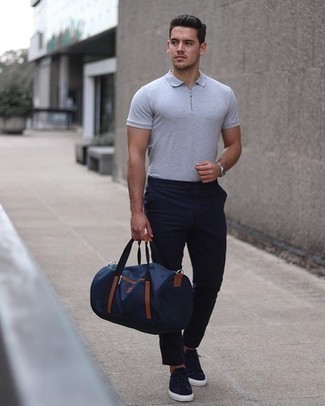 Dunkelblaue Segeltuch Sporttasche kombinieren – 46 Herren Outfits